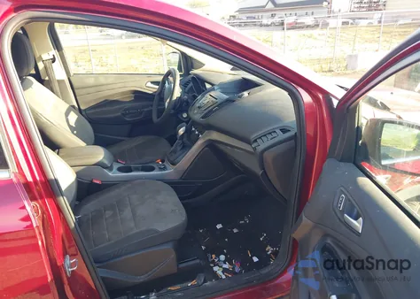 2015 Ford Escape Se z USA, uszkodzony, nr VIN 1FMCU0G76FUC71467